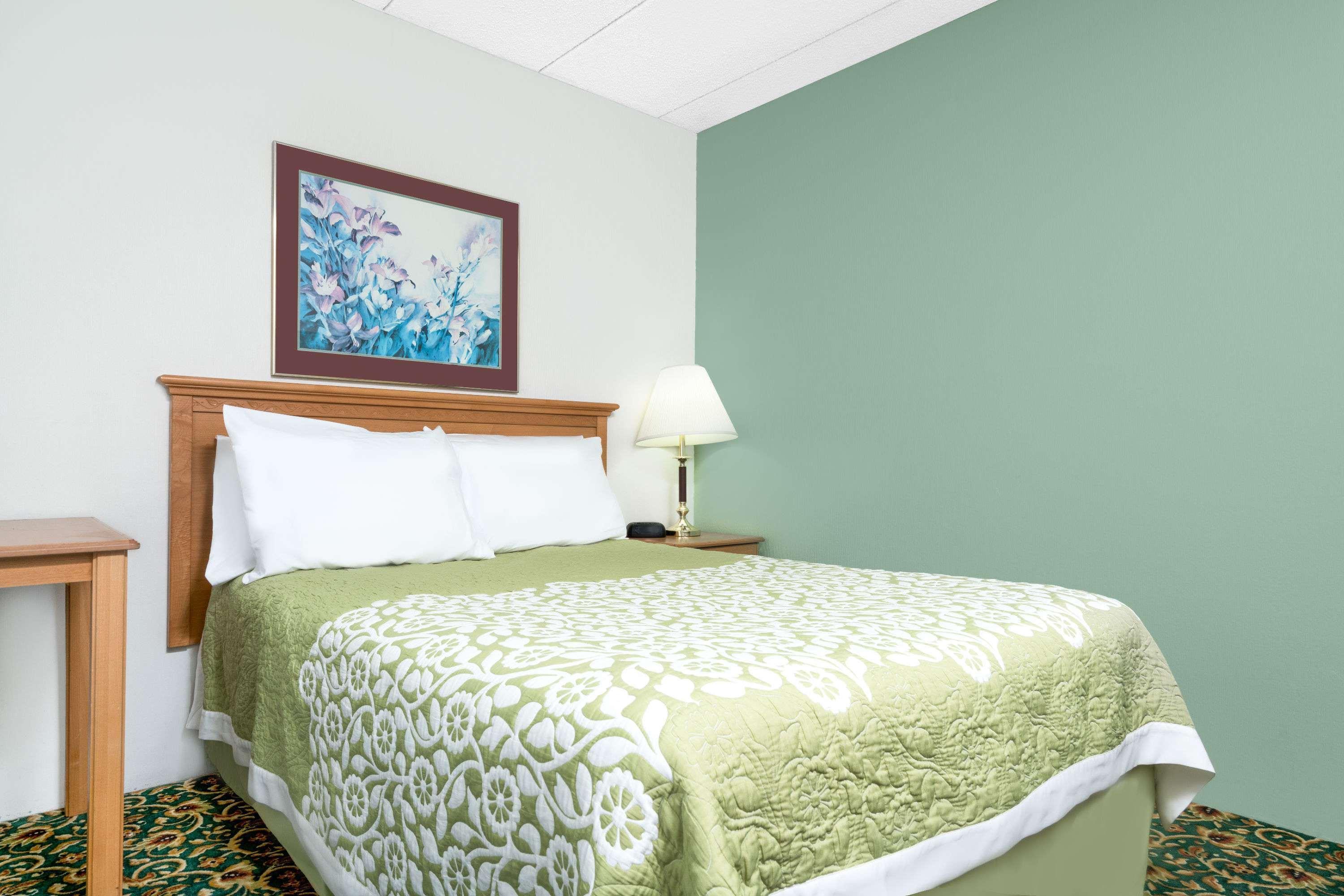 Days Inn By Wyndham St Cloud Saint Cloud Exterior foto